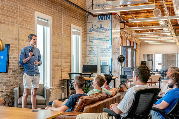 中国职业安全健康协会召开2021年第三次标准技术审查会议